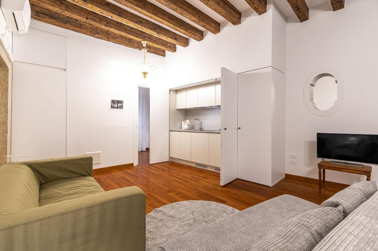 Ca' Della Commedia - San Marco By Wonderful Italy Apartment Венеция Екстериор снимка