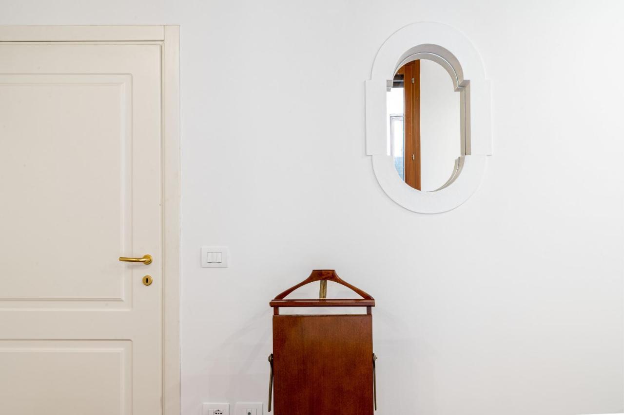Ca' Della Commedia - San Marco By Wonderful Italy Apartment Венеция Екстериор снимка