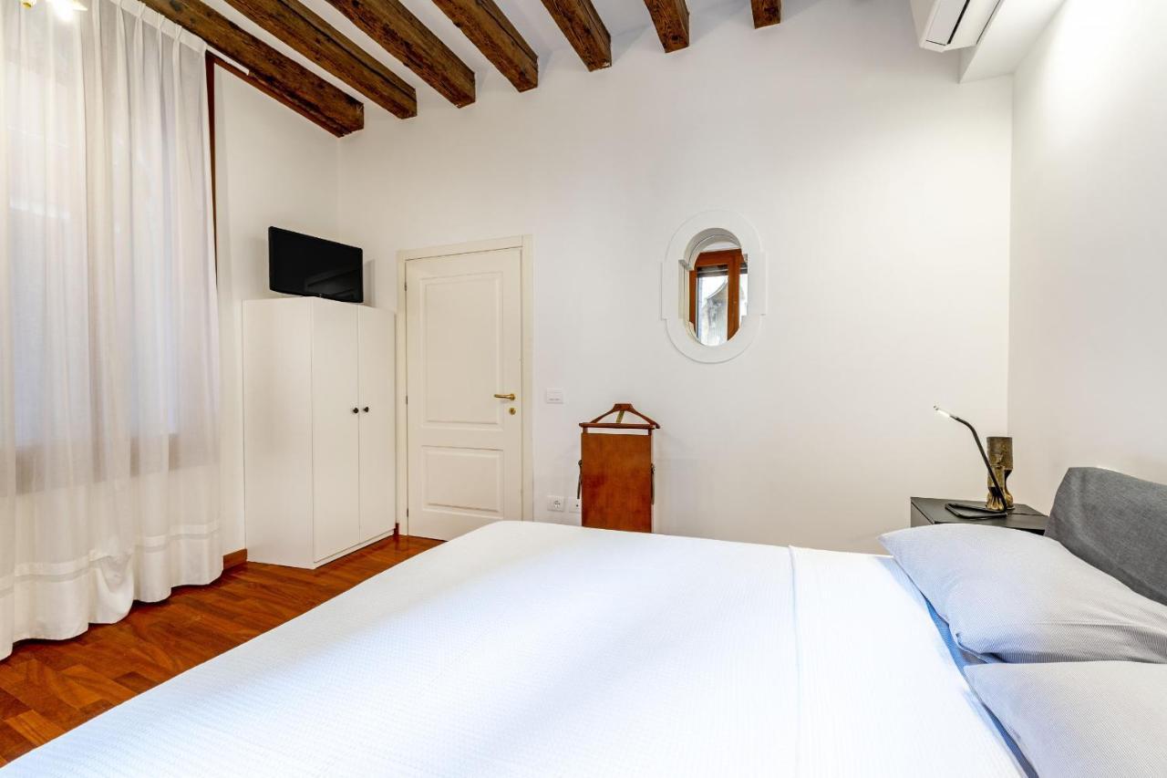 Ca' Della Commedia - San Marco By Wonderful Italy Apartment Венеция Екстериор снимка